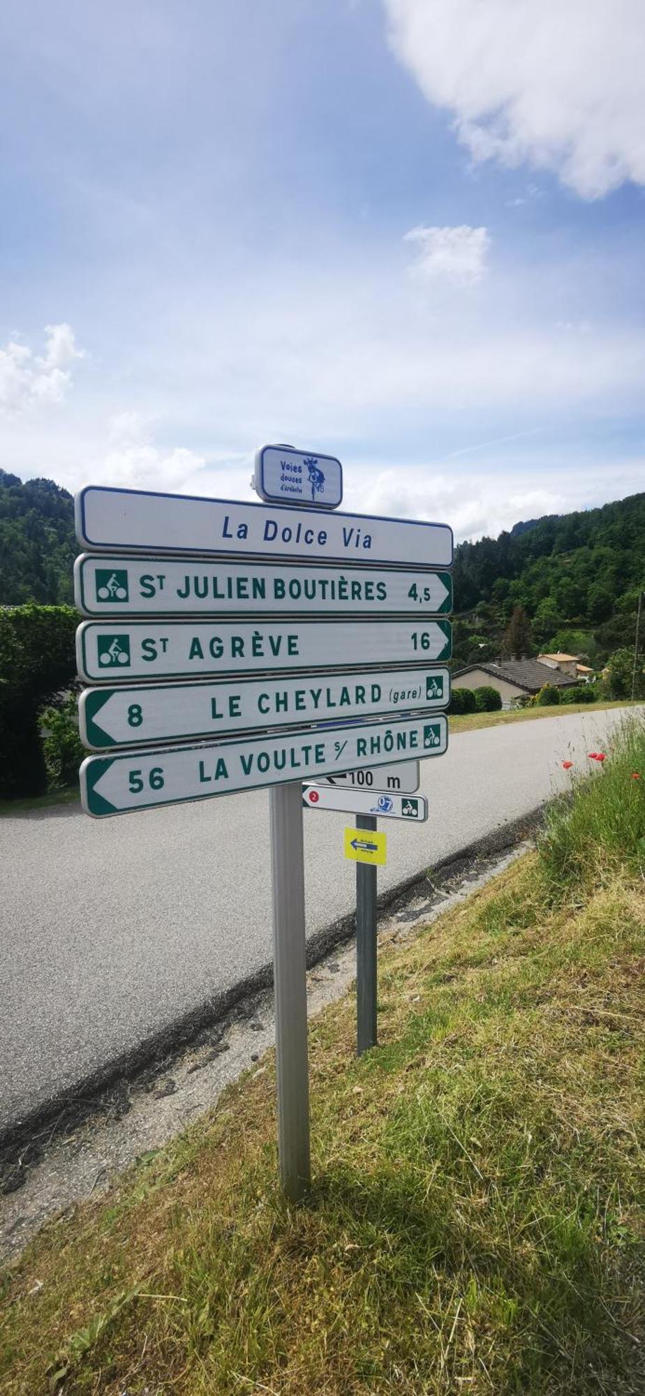 2 Chambres D'Hotes Avec Kitchenette, Frigo, Dolce Via Saint-Martin-de-Valamas エクステリア 写真